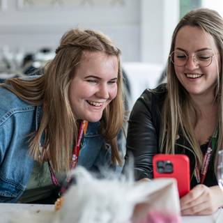 Laura & Magdalena beim smtw23 (c) Sarah Heuser. Laura & Magdalena beim smtw23 (c) Sarah Heuser.